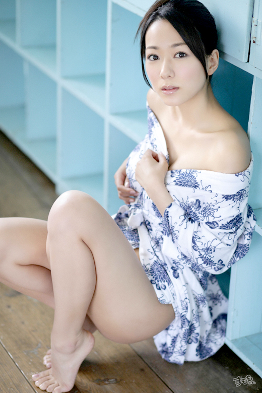 shimizu_yuko_2732-032s.jpg