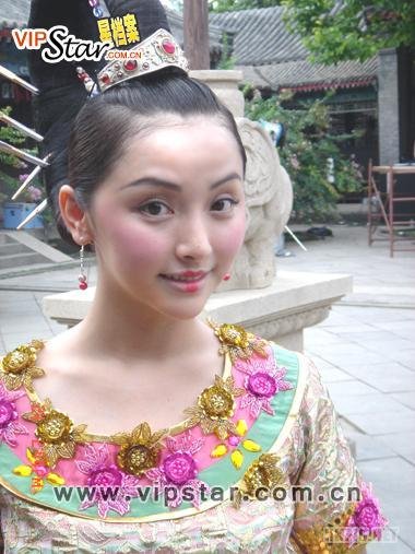 090045q5dhc8hernm8emfz