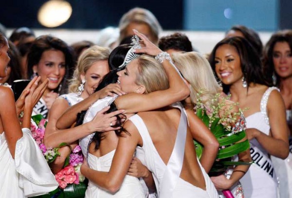 ss-100516-missusa-02.ss_full-600x407