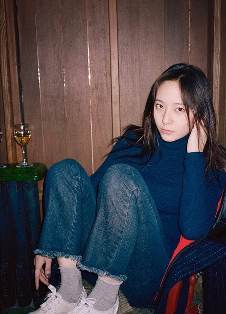 09-150323-krystal