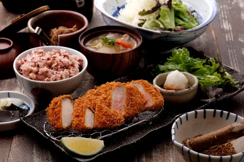 1739962372075-a25f82ac1e97472db8ab28f9f659c86d-500x333