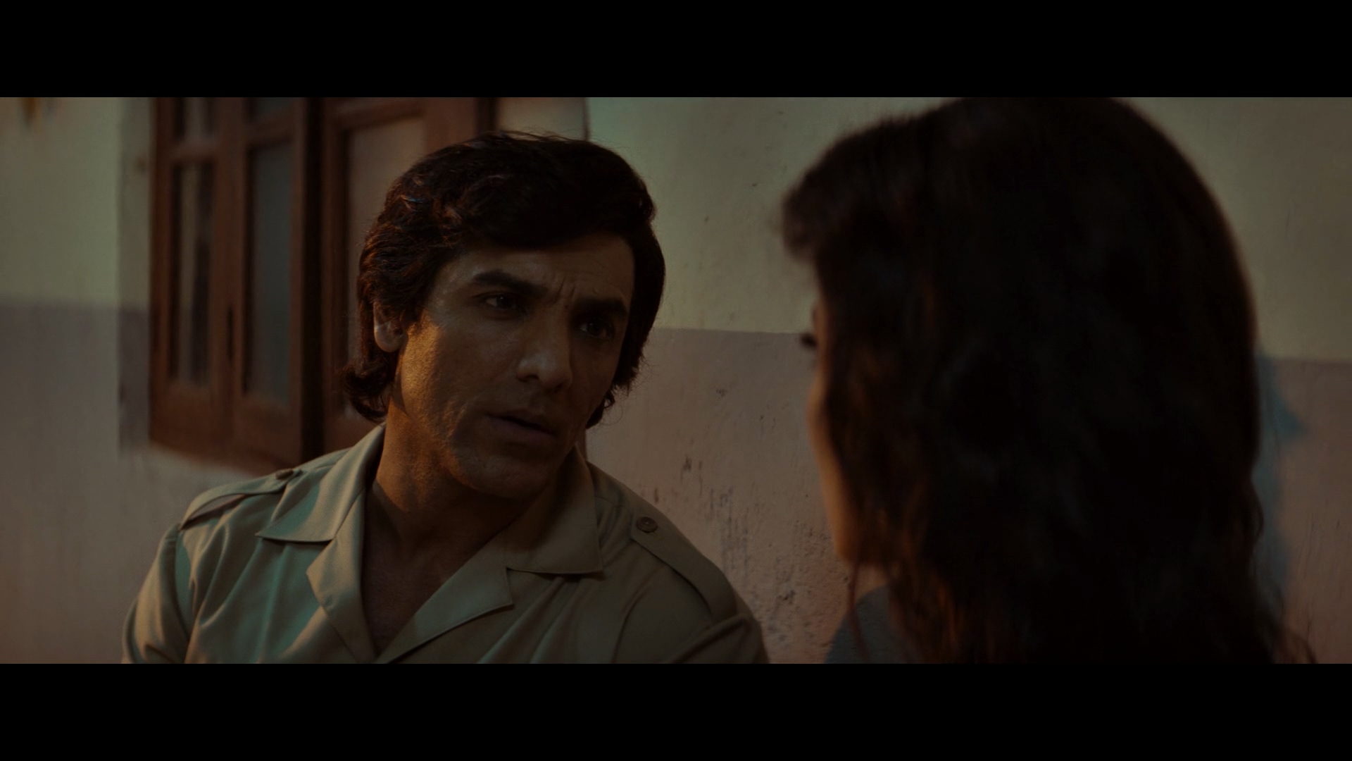 Romeo Akbar Walter (2019) 1080p WEB 3.6GB.mkv_20250903_081331.349.jpg