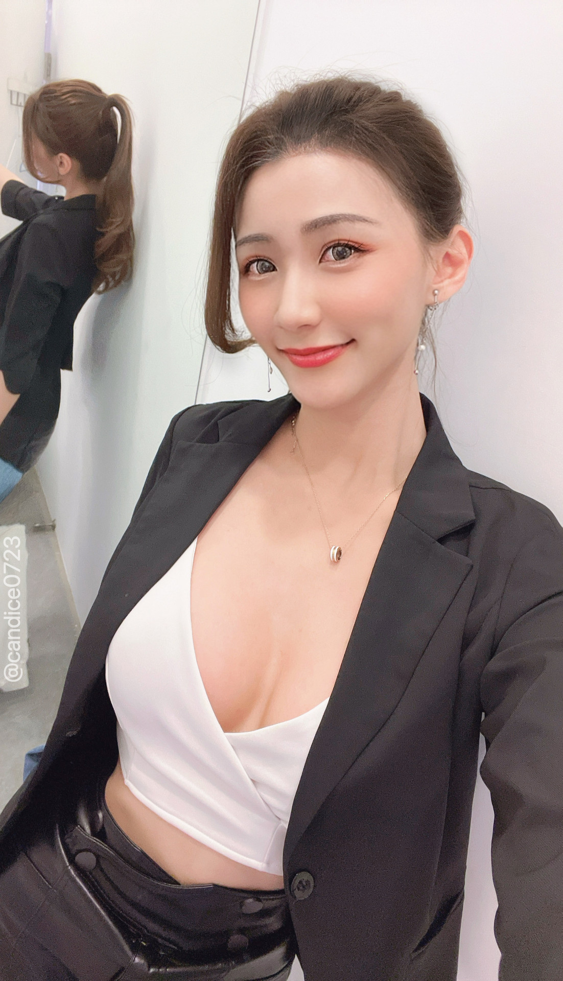 ia_100000046.jpg