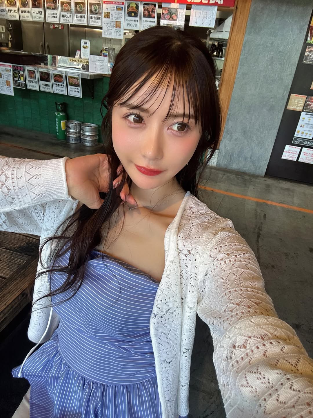 151828pho7modm74d7z3jd.jpeg