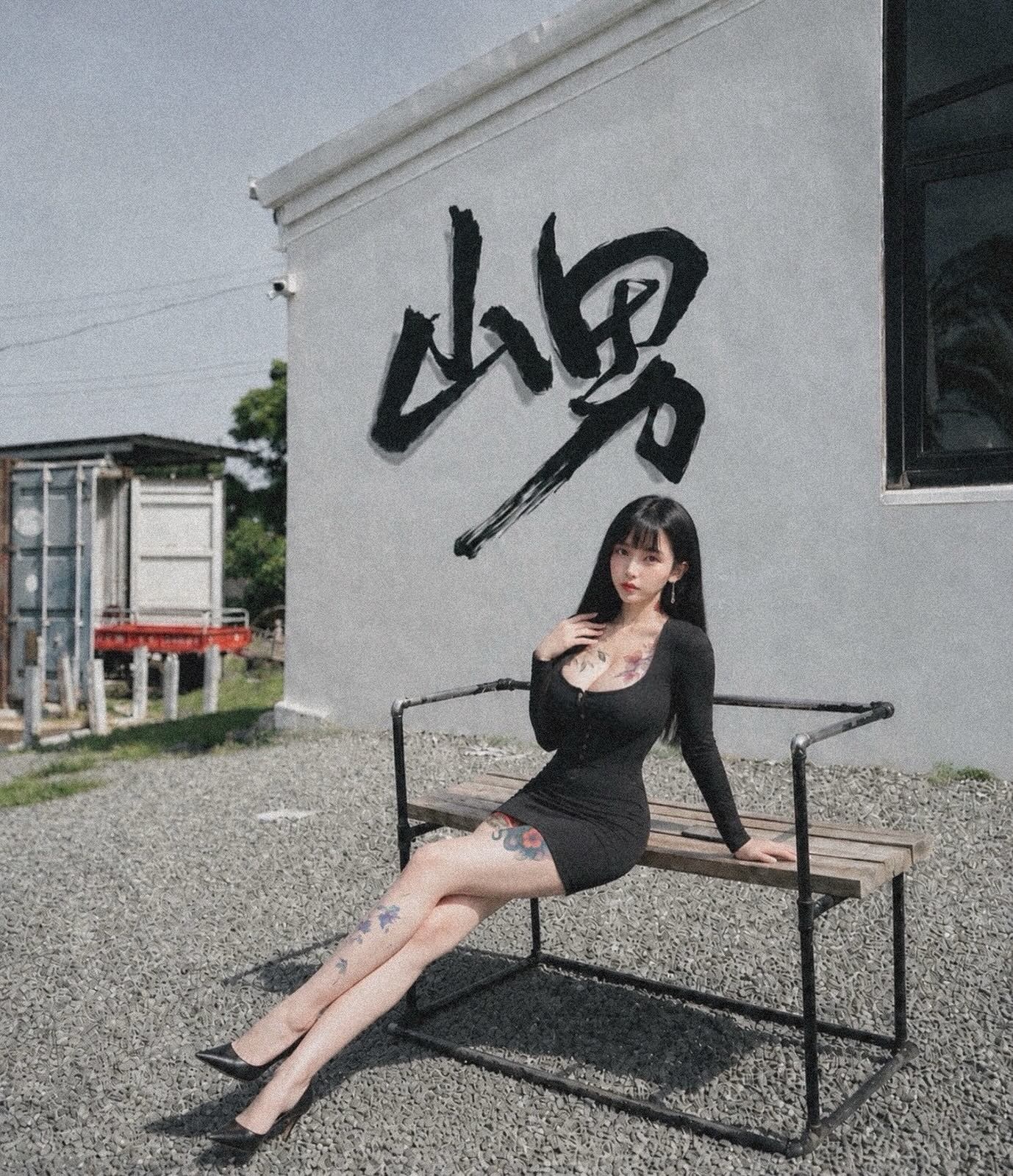 ia_100000056734.jpg