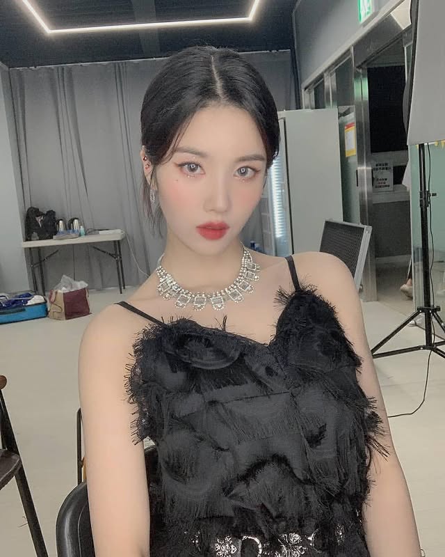 ia_300000012.jpg