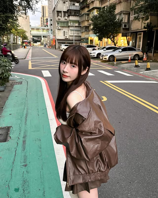 ia_100000012336.jpg
