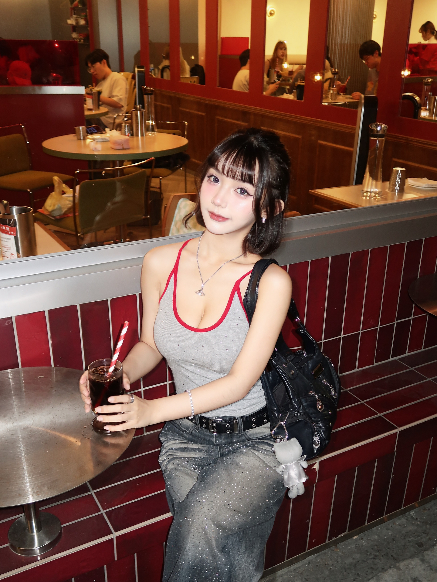 ia_900000007.jpg