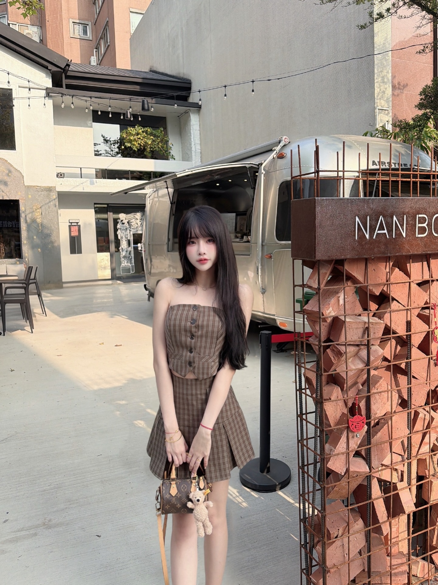 ia_1400000011.jpg