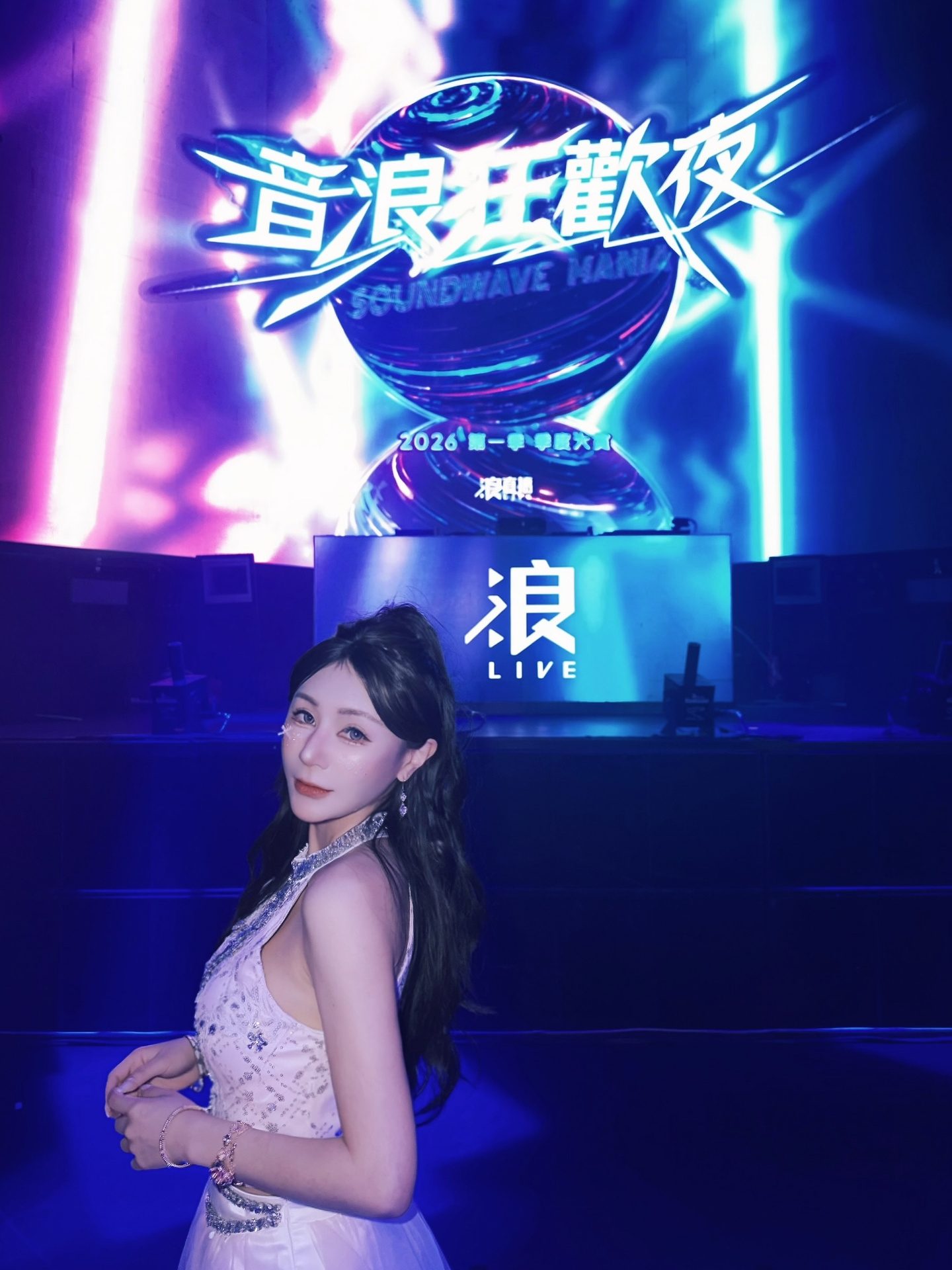 ia_200000007.jpg