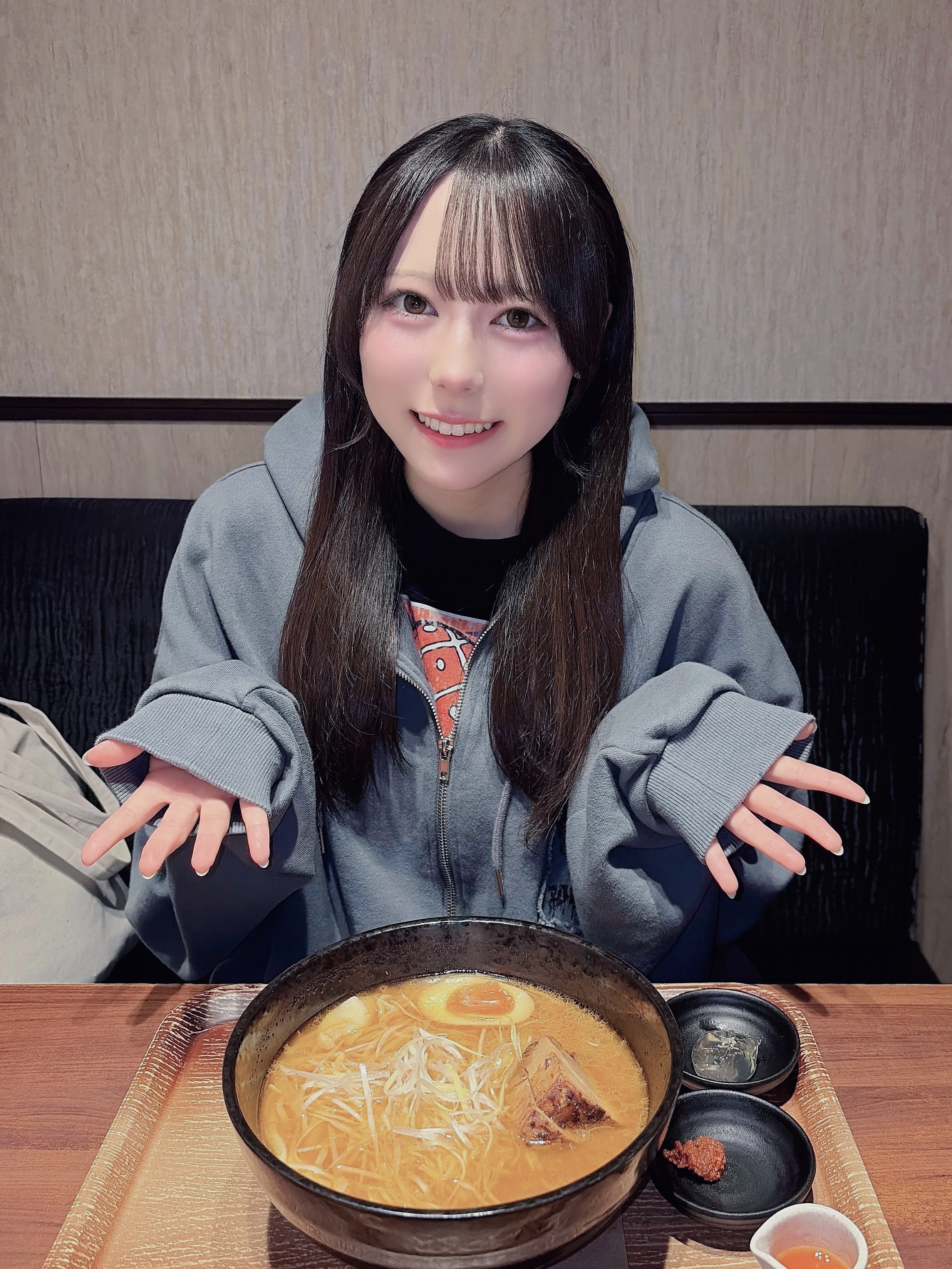 160135jxp6kaub255oxoyu.jpeg