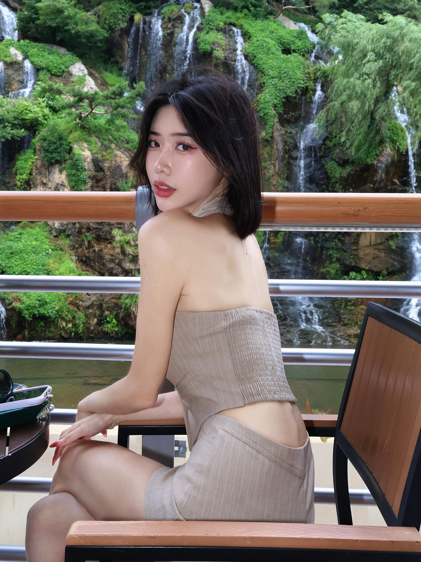 ia_200000020.jpg